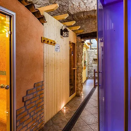Castello Hotel 3*